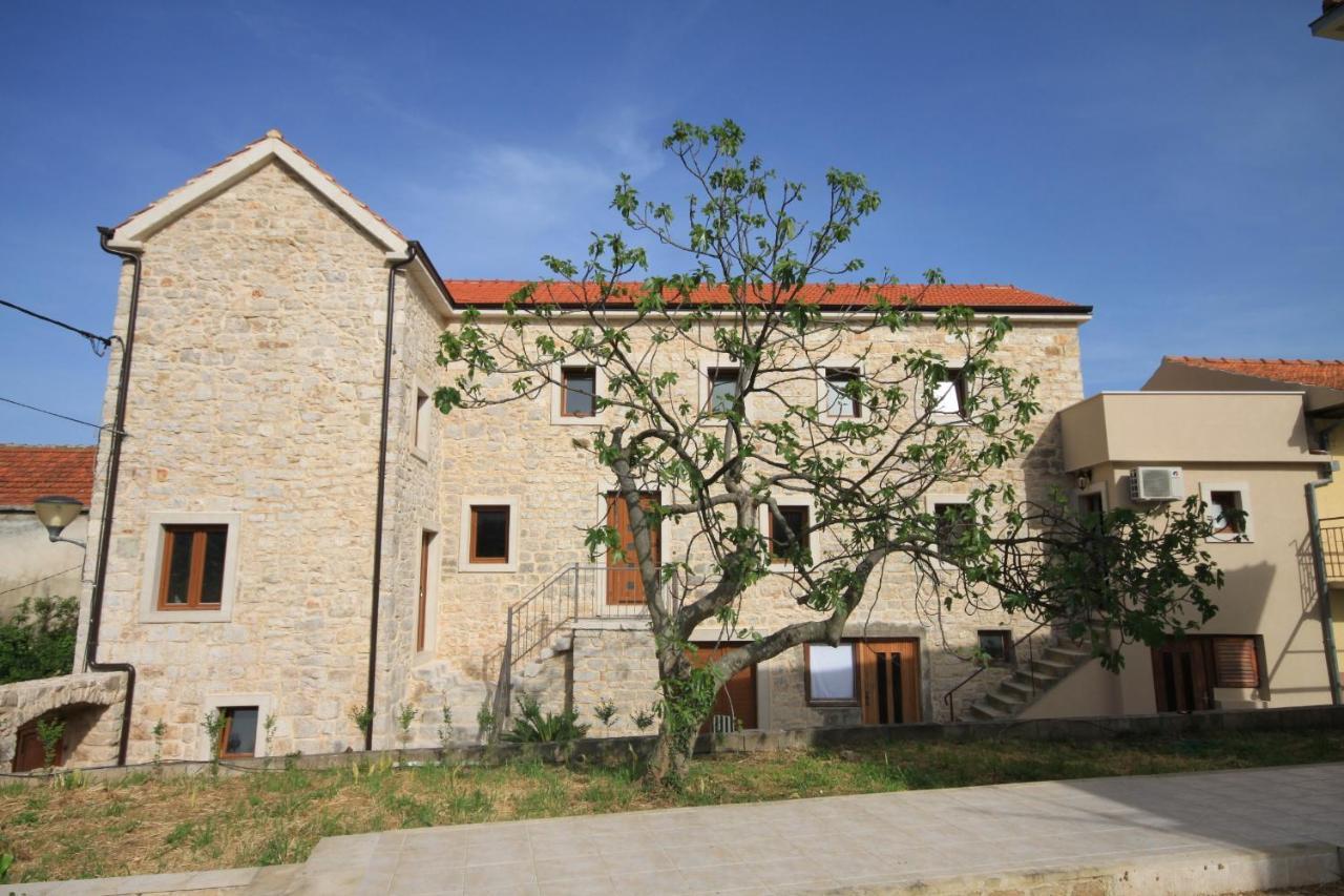 Apartments With A Parking Space Jelsa, Hvar - 8713 Jelsa  Exteriör bild