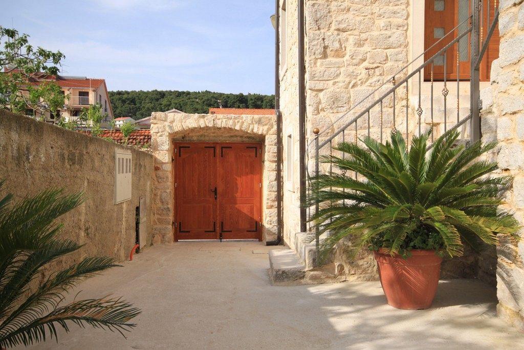 Apartments With A Parking Space Jelsa, Hvar - 8713 Jelsa  Exteriör bild